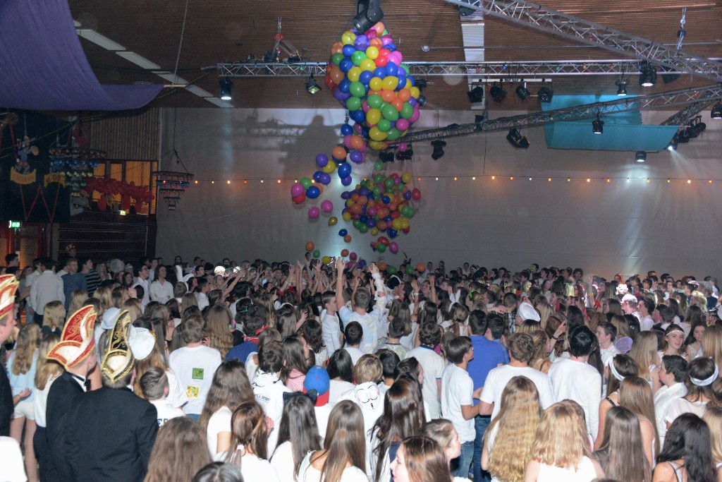 ../Images/Jeugddisco White Edition 191.jpg